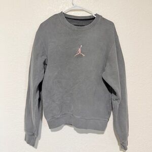 Jordan Flight Heritage Fleece Crew Sweatshirt washed gray hue Jumpman Logo